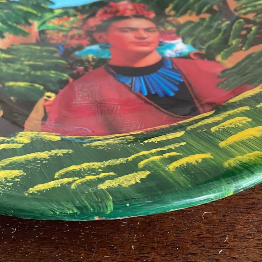 Mexican clay art Frieda